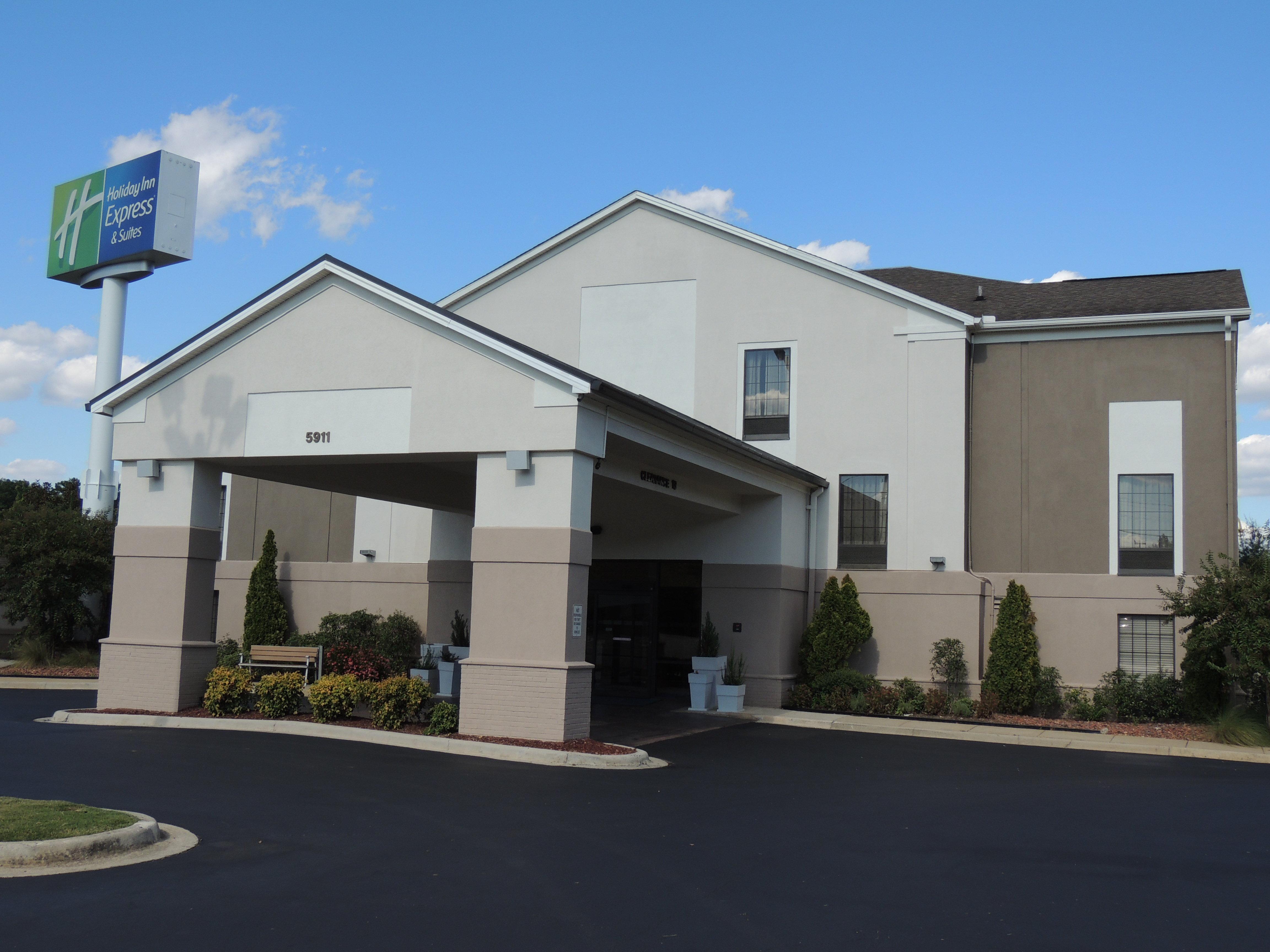 Holiday Inn Express Trussville By Ihg Exterior photo