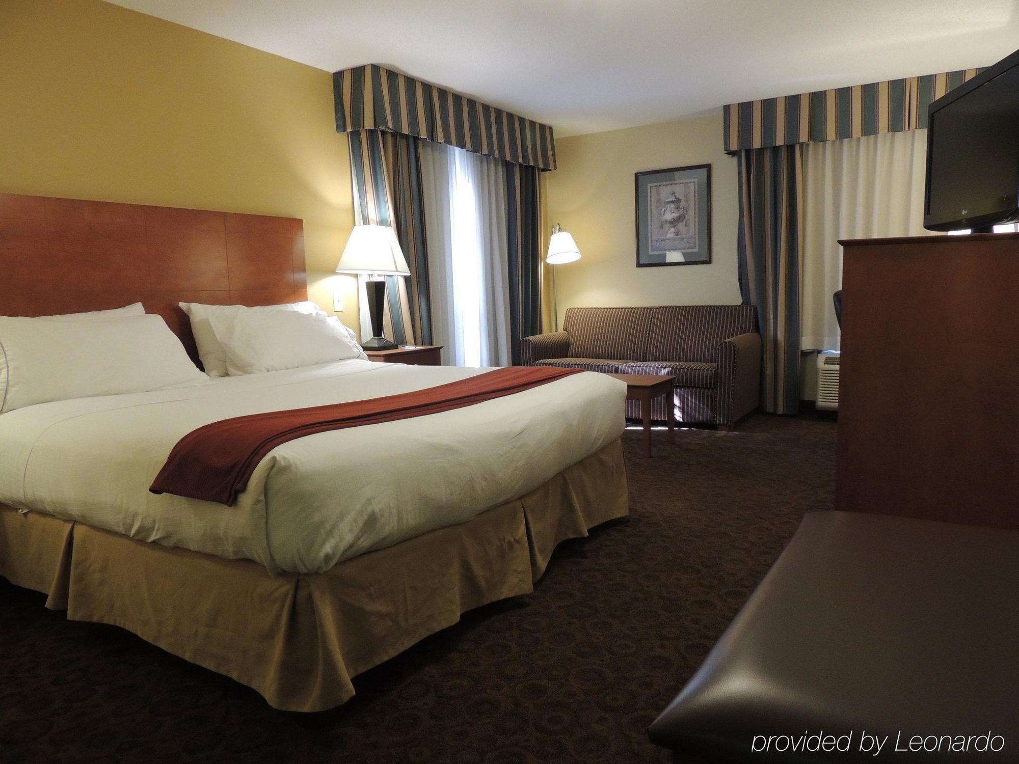 Holiday Inn Express Trussville By Ihg Exterior photo
