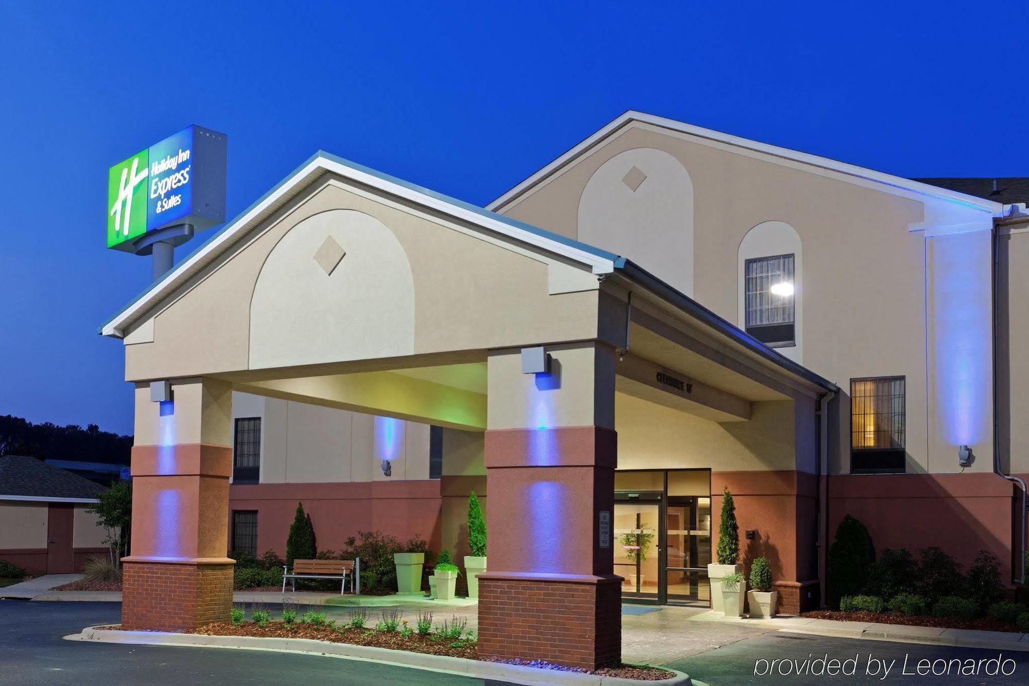 Holiday Inn Express Trussville By Ihg Exterior photo